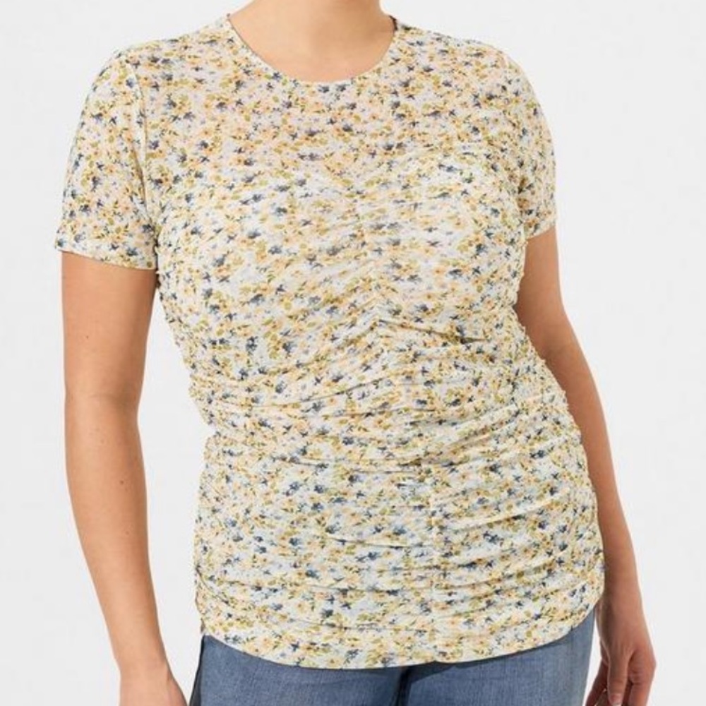 NWT Torrid size 2 touched top yellow flowers